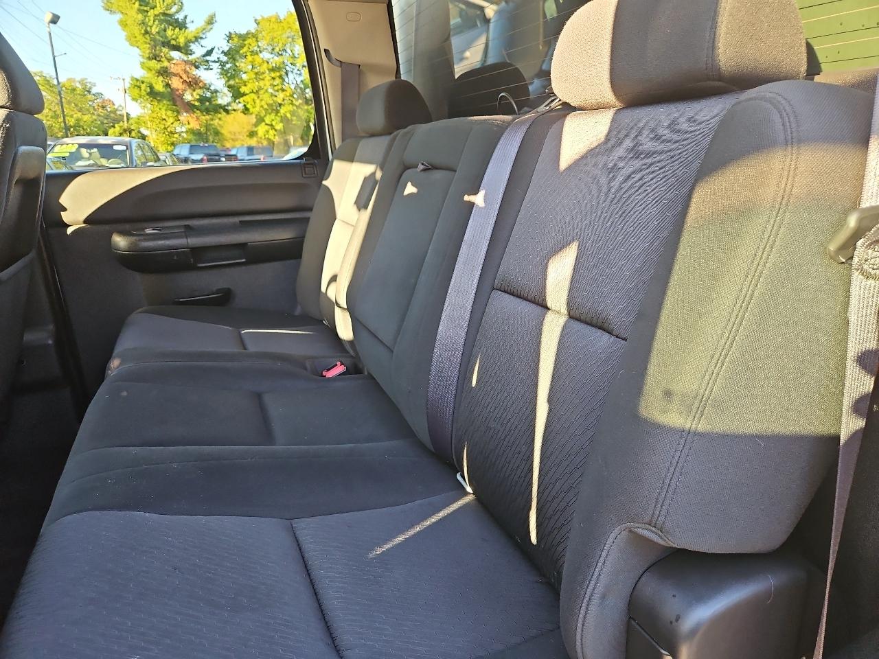 Chevrolet Silverado 2500HD LT Crew Cab 2WD 2013