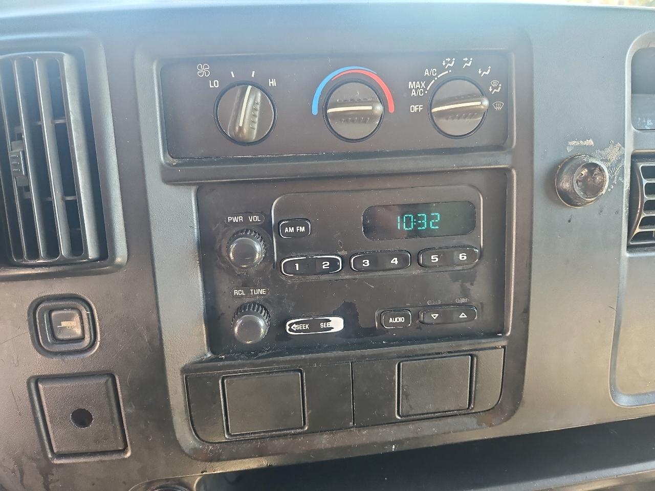 Chevrolet Express G3500 2004