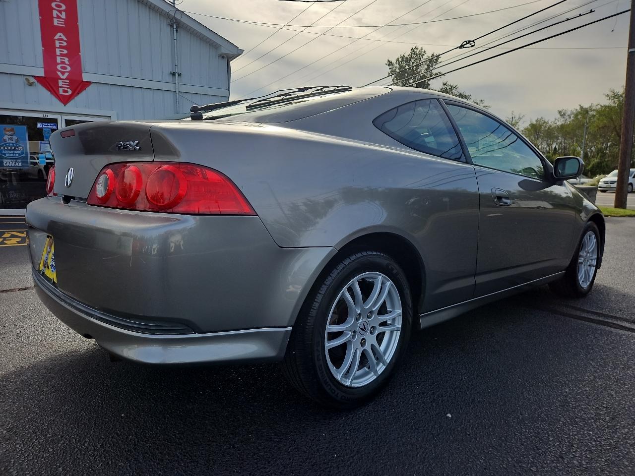 Acura RSX Coupe with 5-speed AT 2006