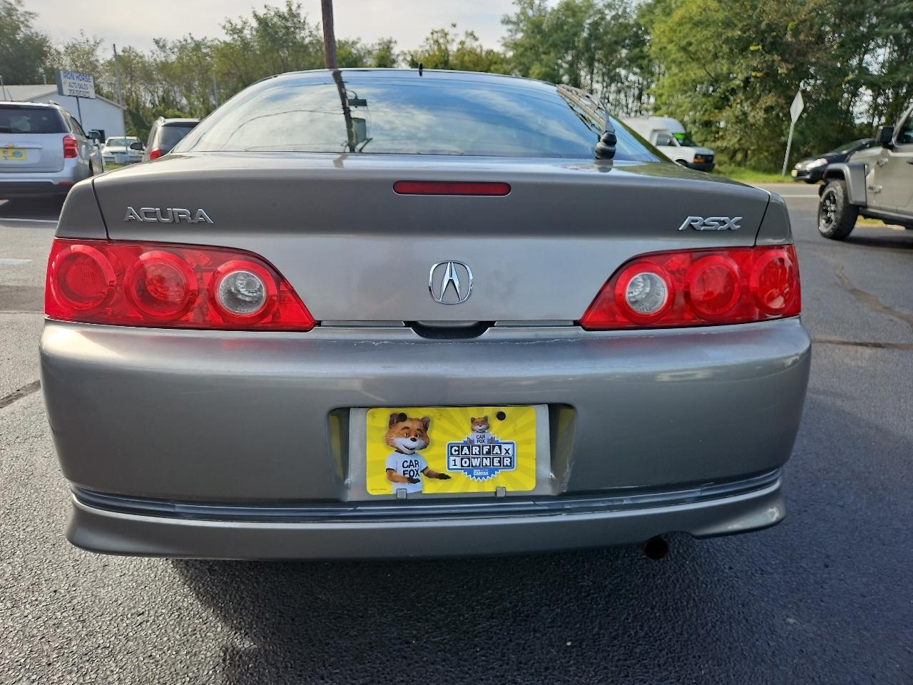 Acura RSX Coupe with 5-speed AT 2006