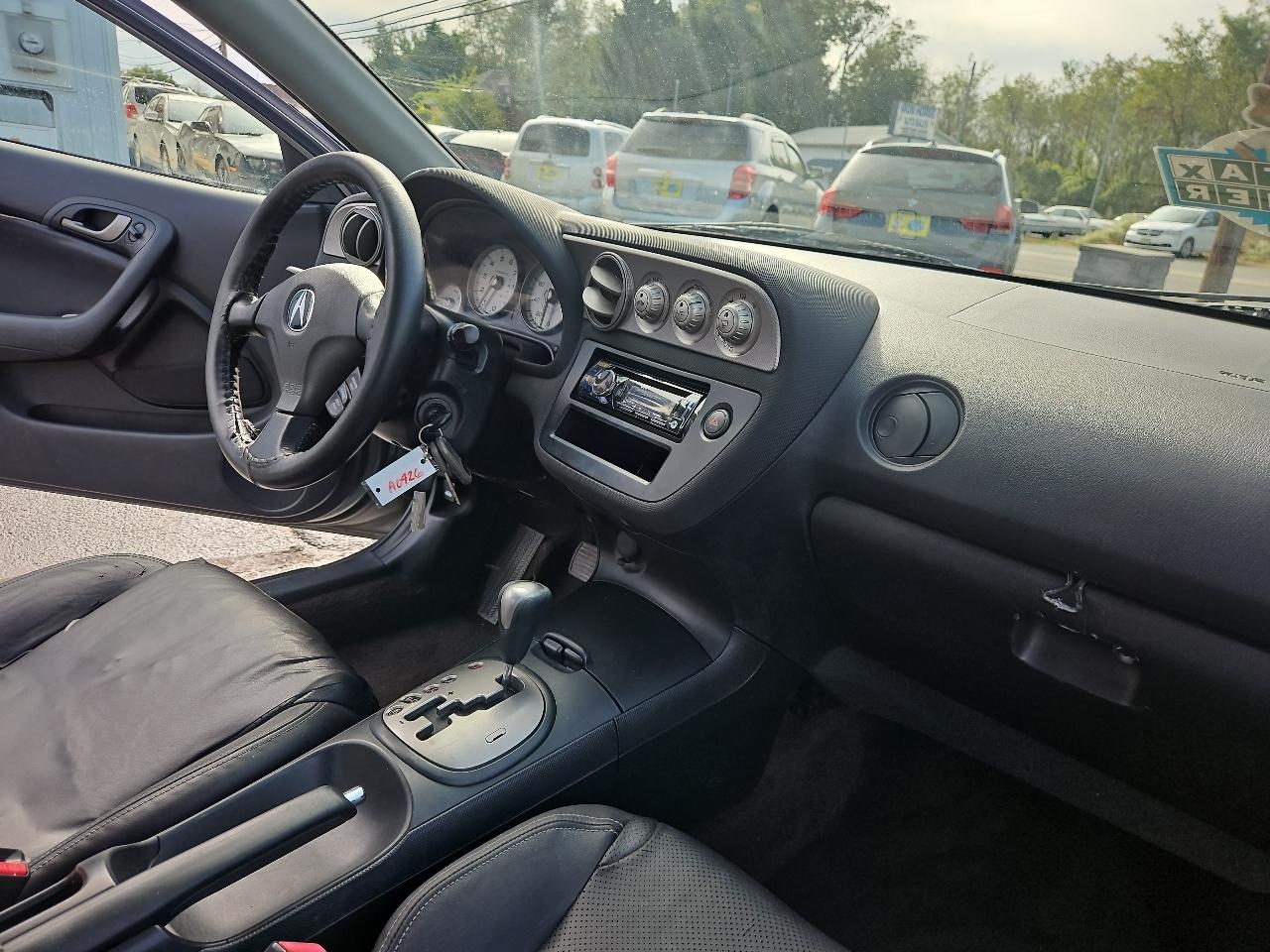 Acura RSX Coupe with 5-speed AT 2006