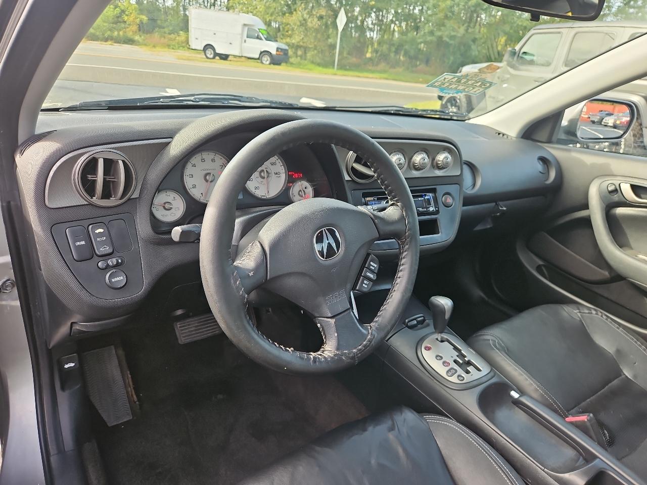 Acura RSX Coupe with 5-speed AT 2006
