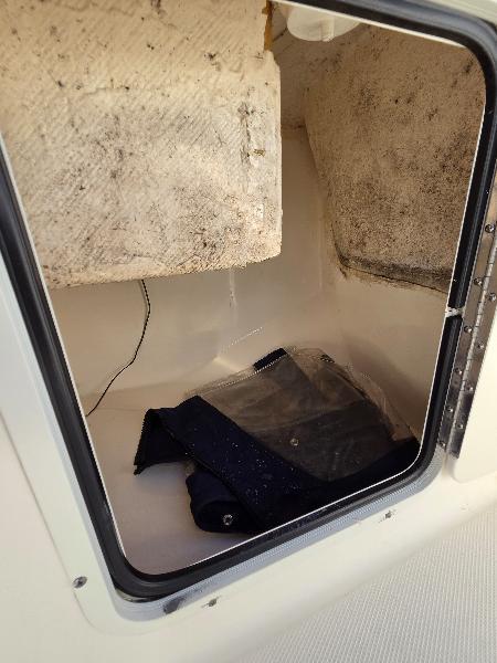 Sea Hunt Escape 175  2005