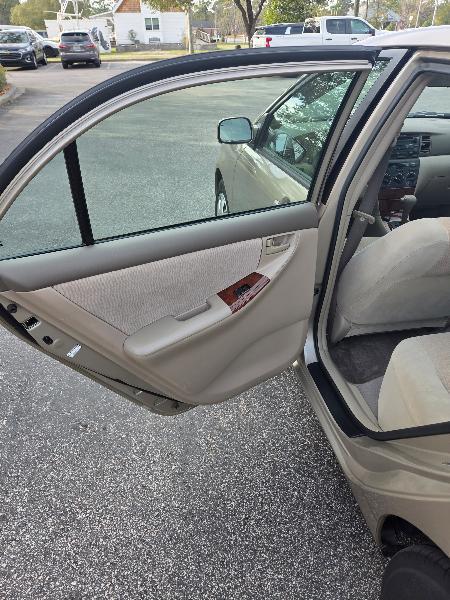 Toyota Corolla LE 2007