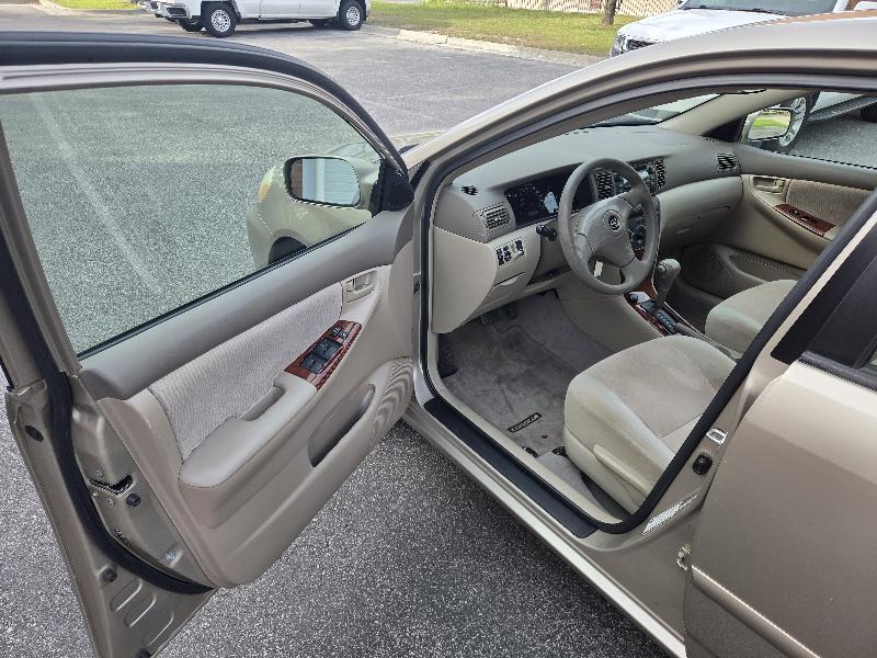 Toyota Corolla LE 2007