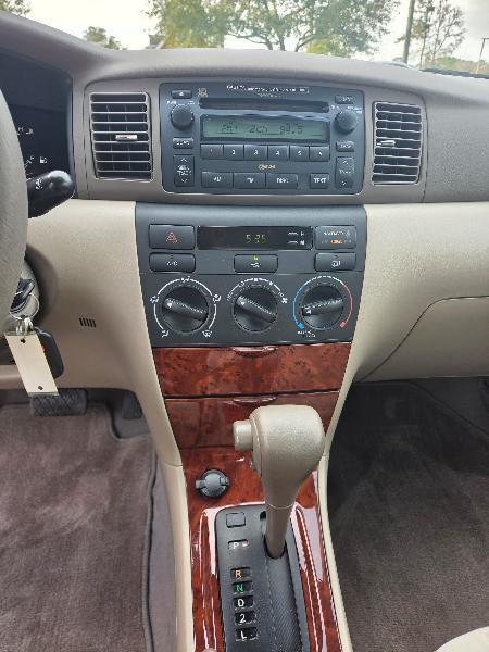 Toyota Corolla LE 2007