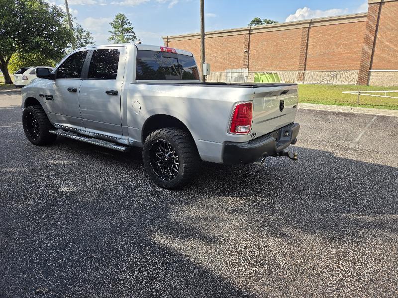 RAM 1500 Laramie Crew Cab SWB 4WD 2014