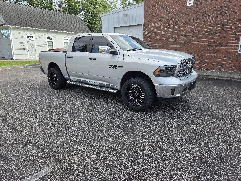 RAM 1500 Laramie Crew Cab SWB 4WD 2014