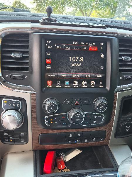RAM 1500 Laramie Crew Cab SWB 4WD 2014