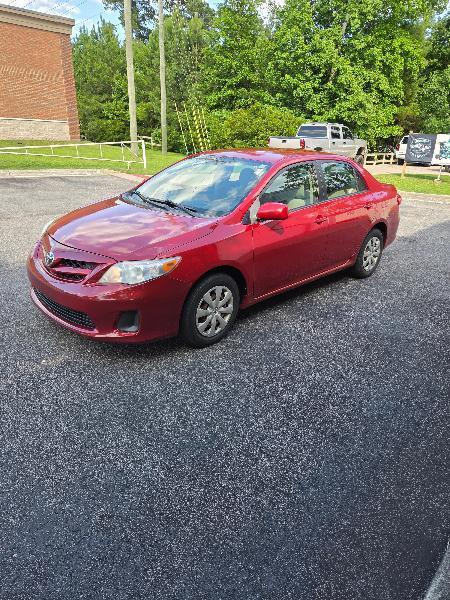 Toyota Corolla LE 4-Speed AT 2011