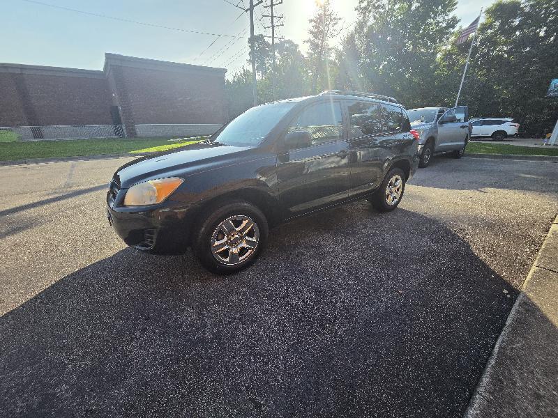 Toyota RAV4 Base I4 4WD 2012