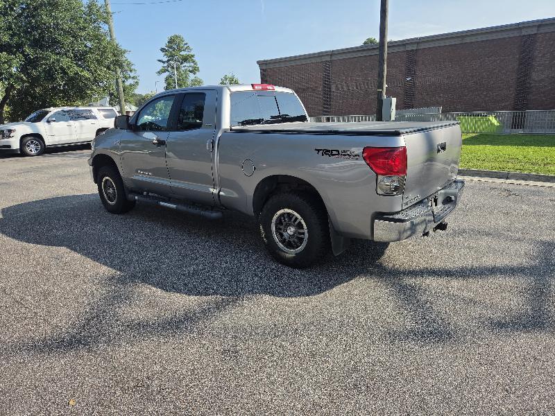Toyota Tundra SR5 Double Cab 5.7L 4WD 2008