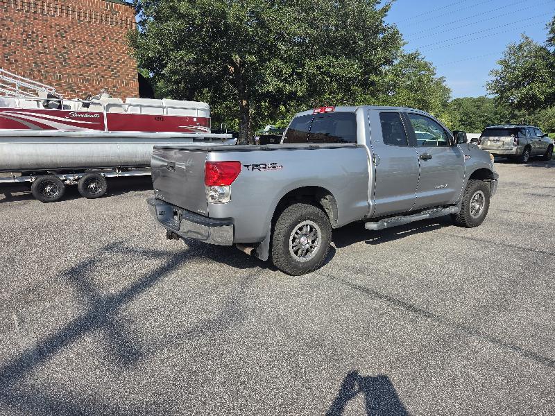 Toyota Tundra SR5 Double Cab 5.7L 4WD 2008