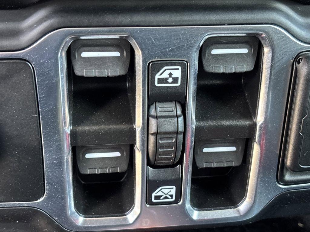 Jeep Wrangler Unlimited Sahara 2023