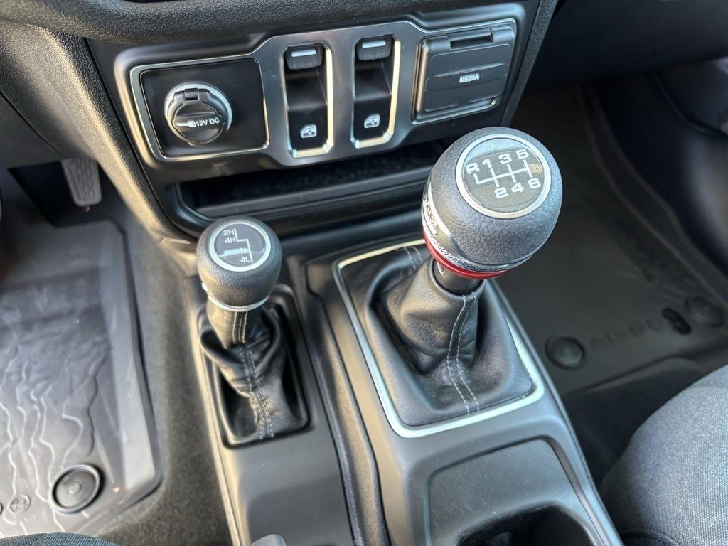 Jeep Wrangler Sport 2026