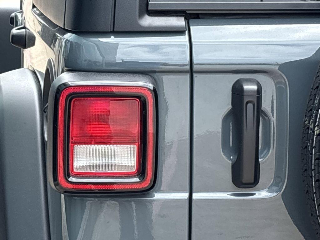 Jeep Wrangler Sport 2026