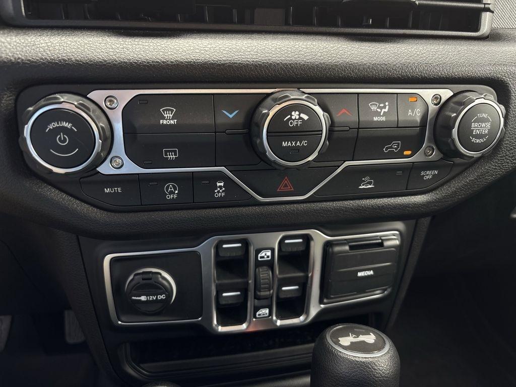 Jeep Wrangler Sport 2026