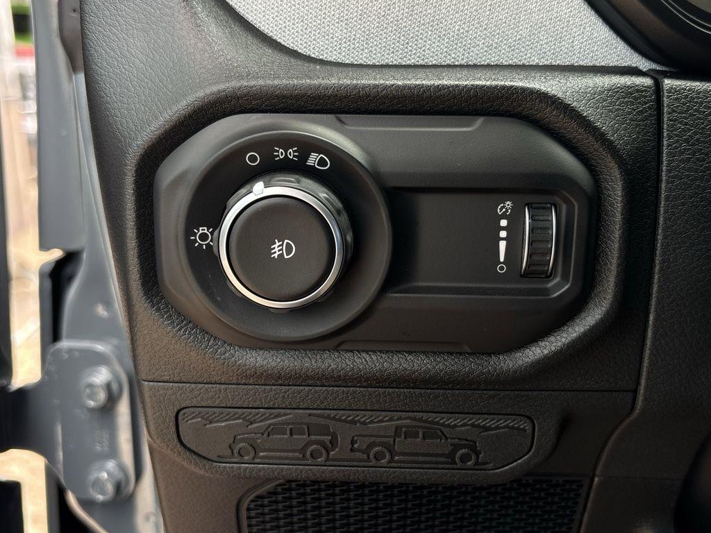 Jeep Wrangler Sport 2026