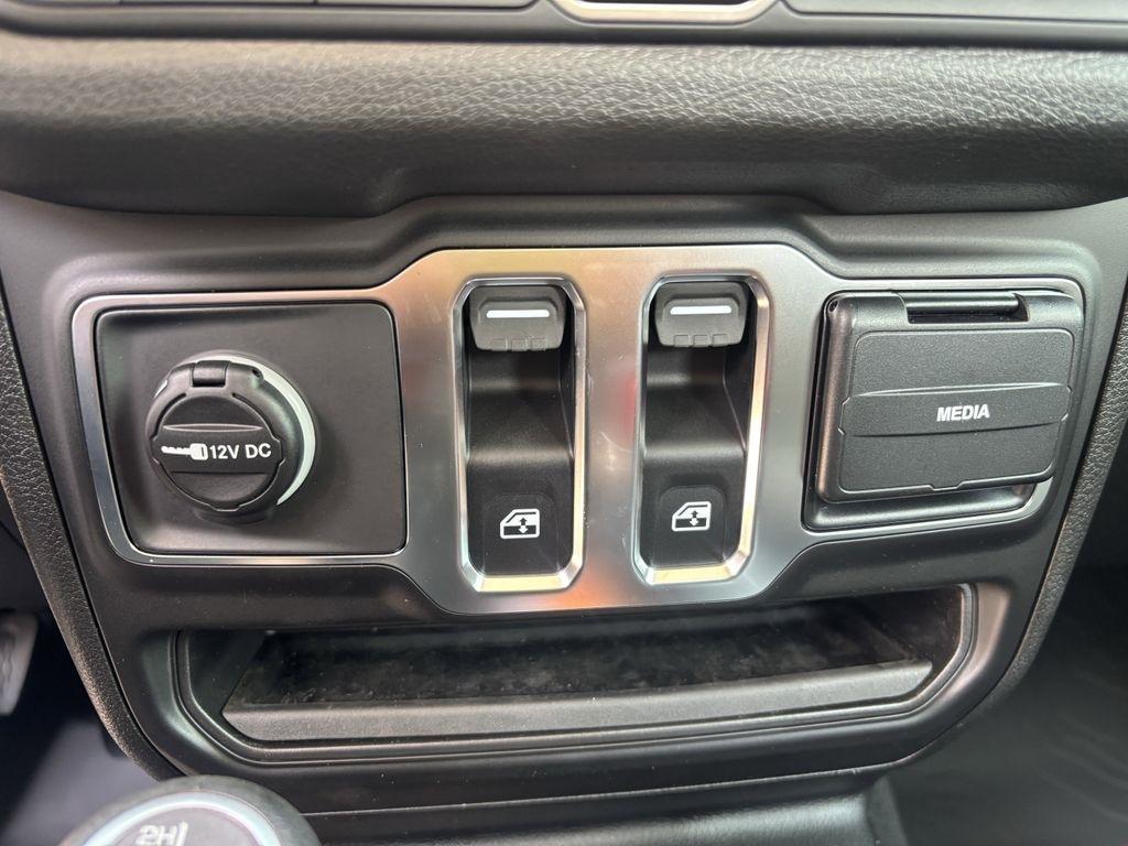 Jeep Wrangler Sport 2026