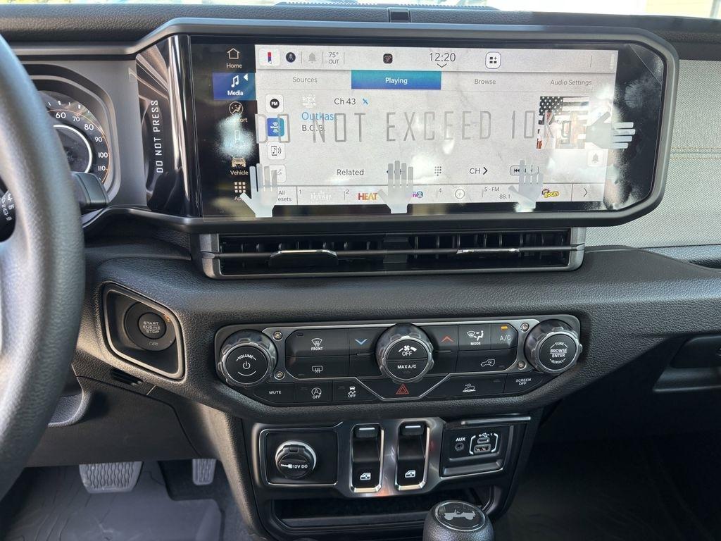 Jeep Wrangler Sport 2026