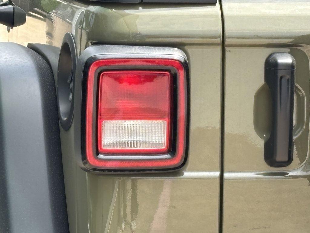 Jeep Wrangler Sport 2026