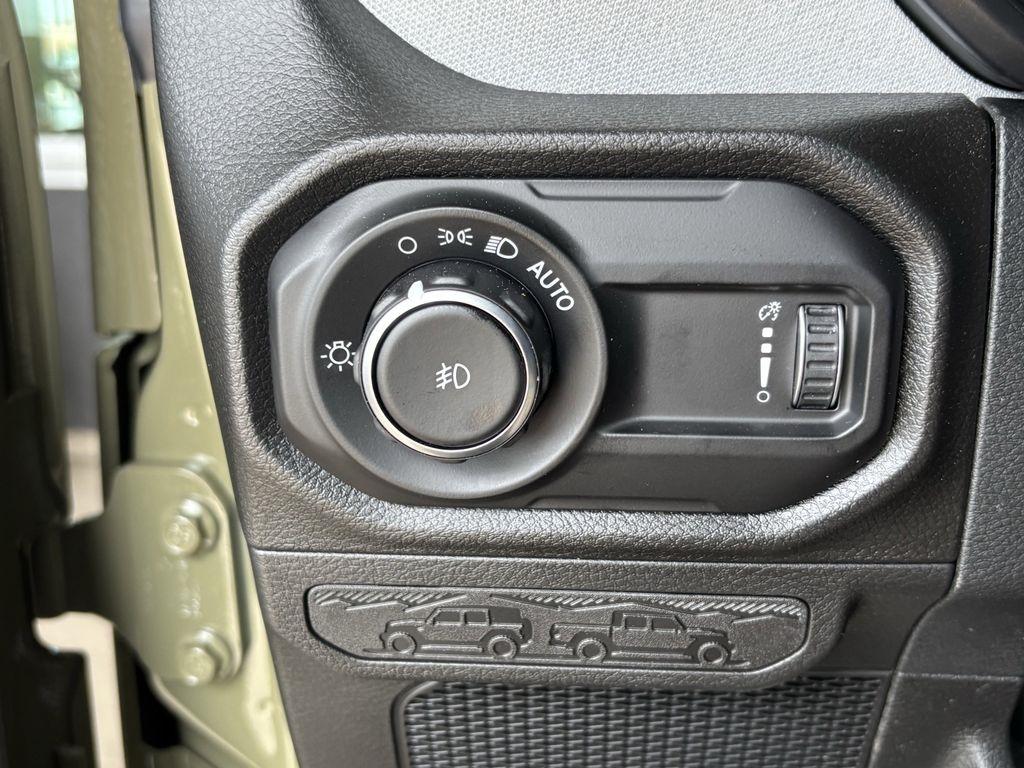 Jeep Wrangler Sport 2026