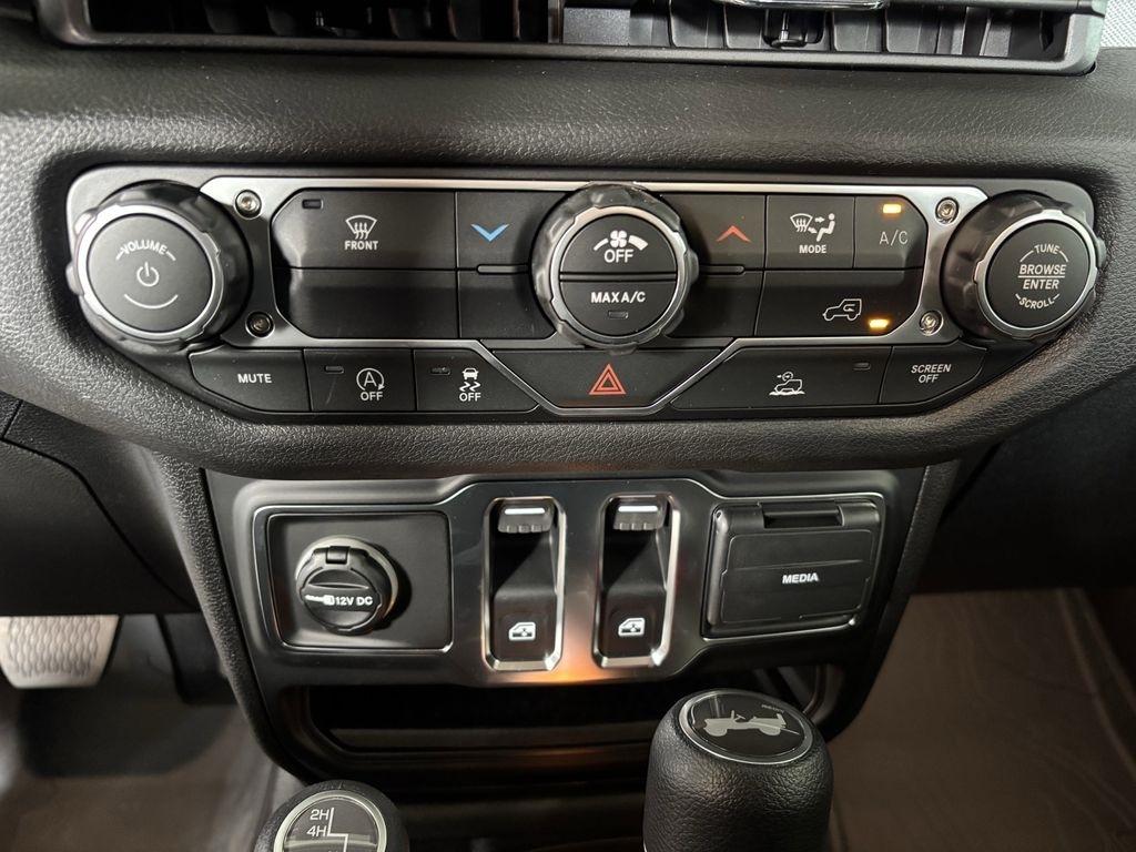 Jeep Wrangler Sport 2026