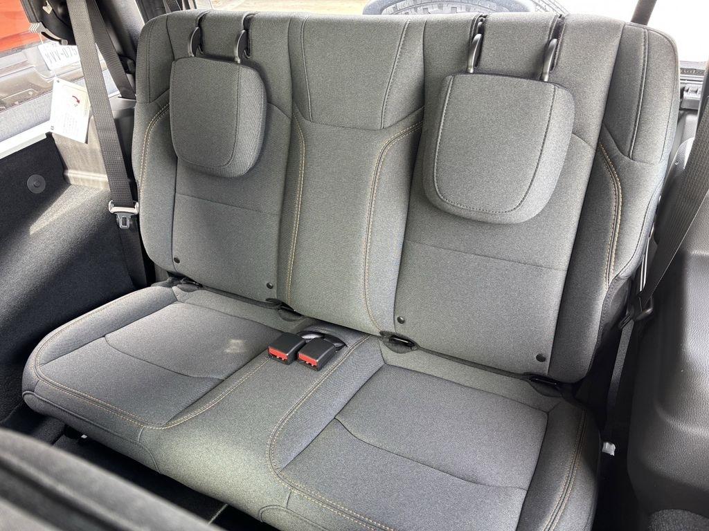 Jeep Wrangler Sport 2026