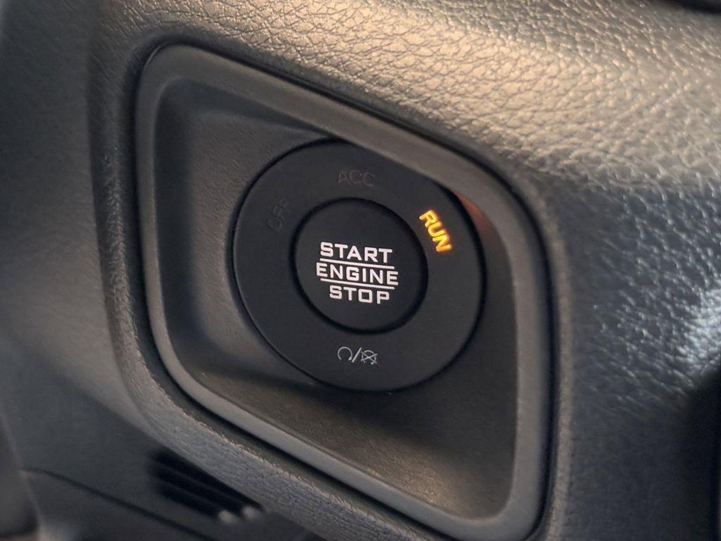 Jeep Wrangler Sport 2024