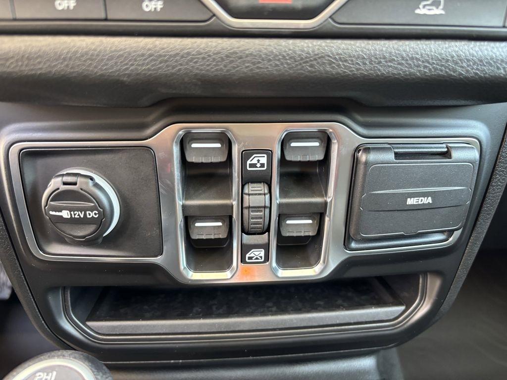 Jeep Wrangler Sport 2026