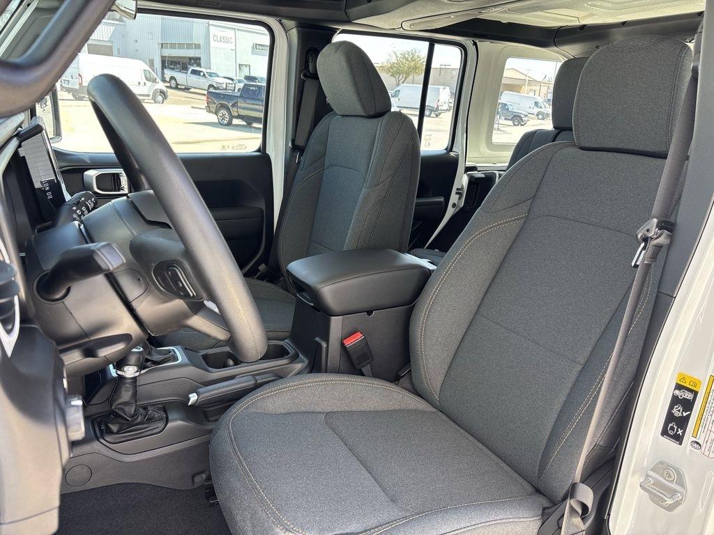 Jeep Wrangler Sport 2026