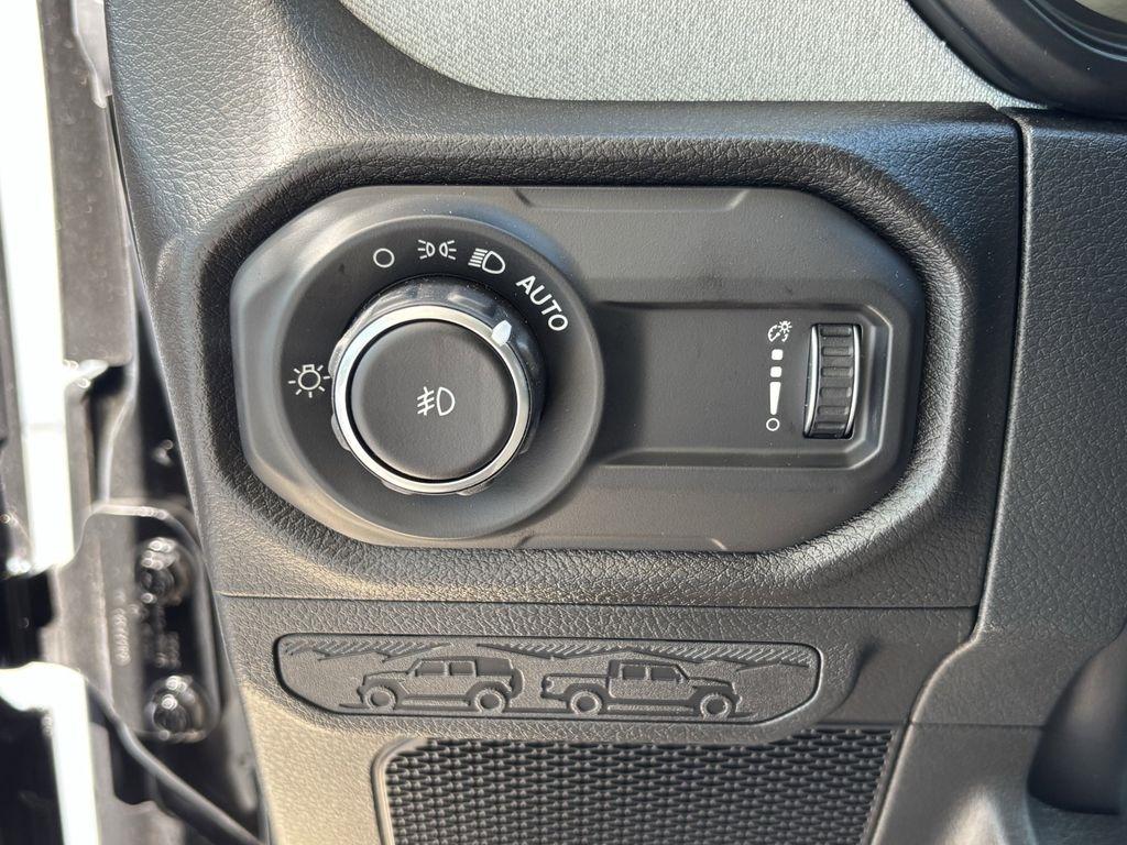 Jeep Wrangler Sport 2026