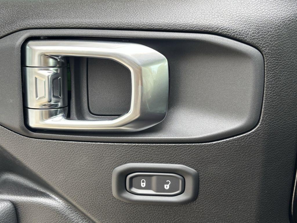 Jeep Wrangler Sport 2026