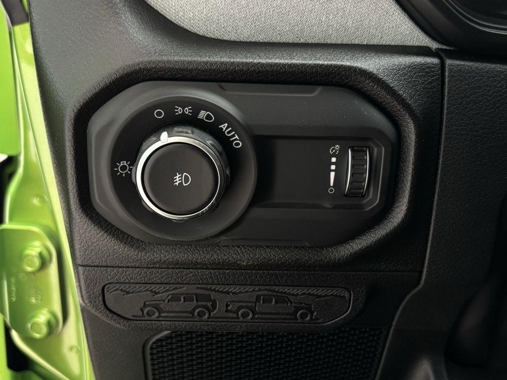 Jeep Wrangler Sport 2026