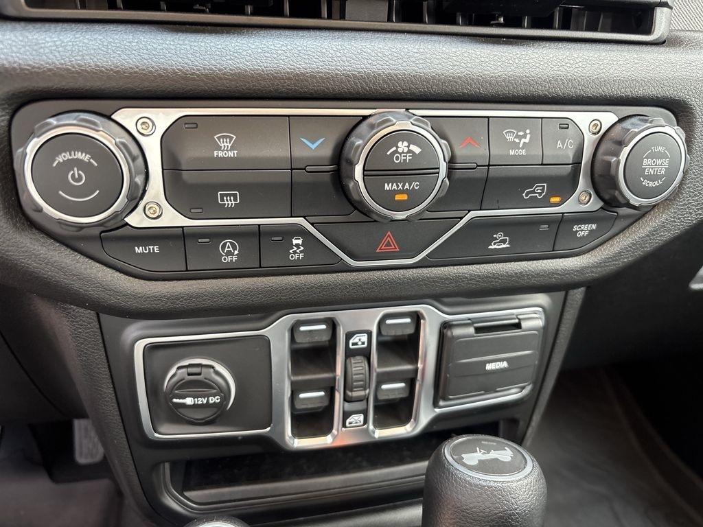 Jeep Wrangler Sport 2026