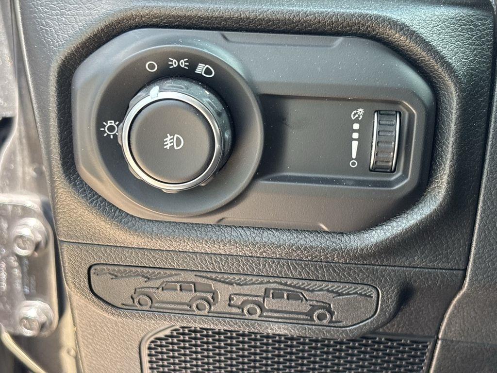 Jeep Wrangler Sport 2026