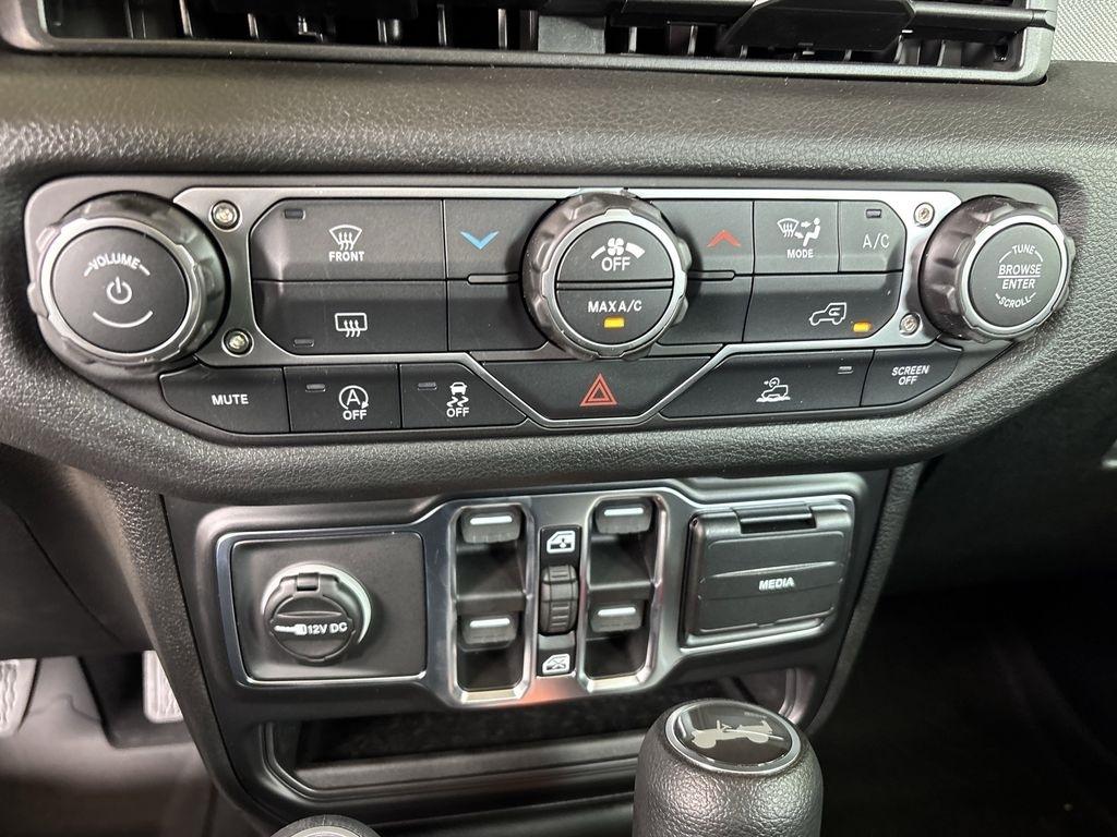 Jeep Wrangler Sport 2026