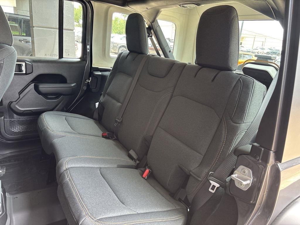 Jeep Wrangler Sport 2026