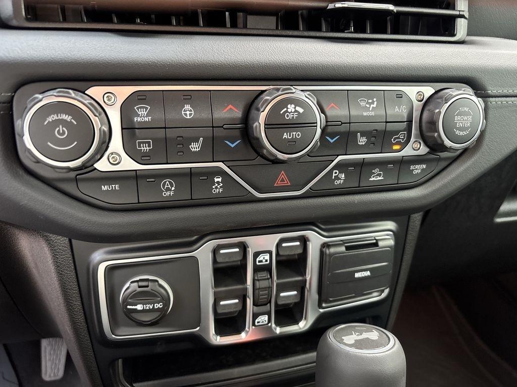 Jeep Wrangler Sahara 2026