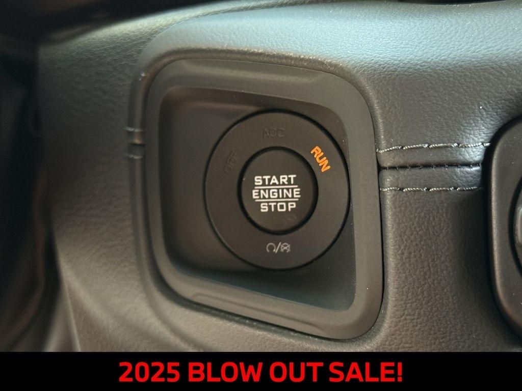 Jeep Wrangler Sahara 2025