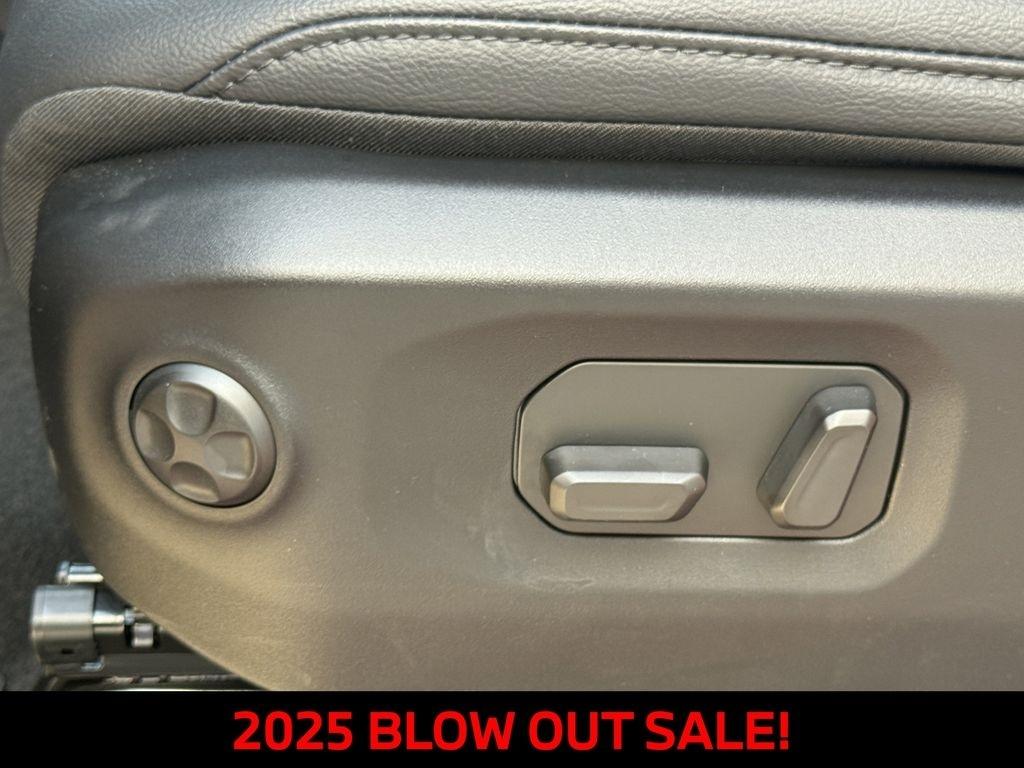 Jeep Wrangler Sahara 2025