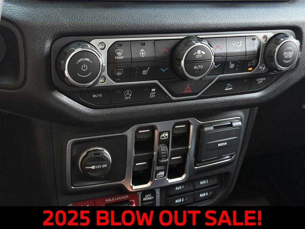 Jeep Wrangler Sport 2025