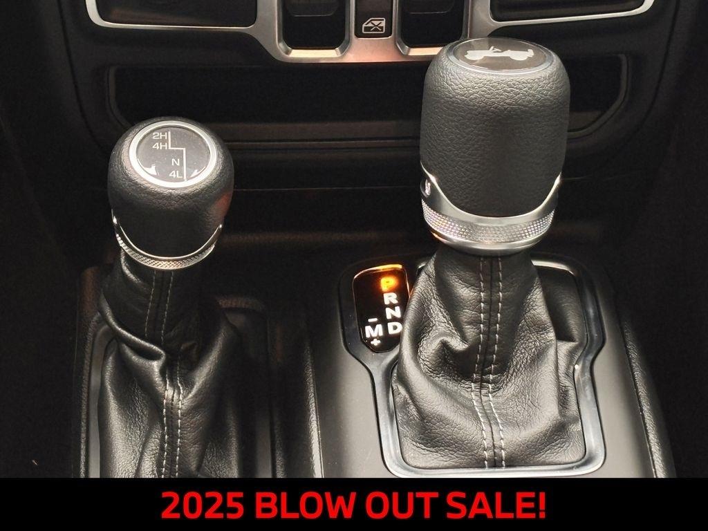 Jeep Wrangler Sport 2025