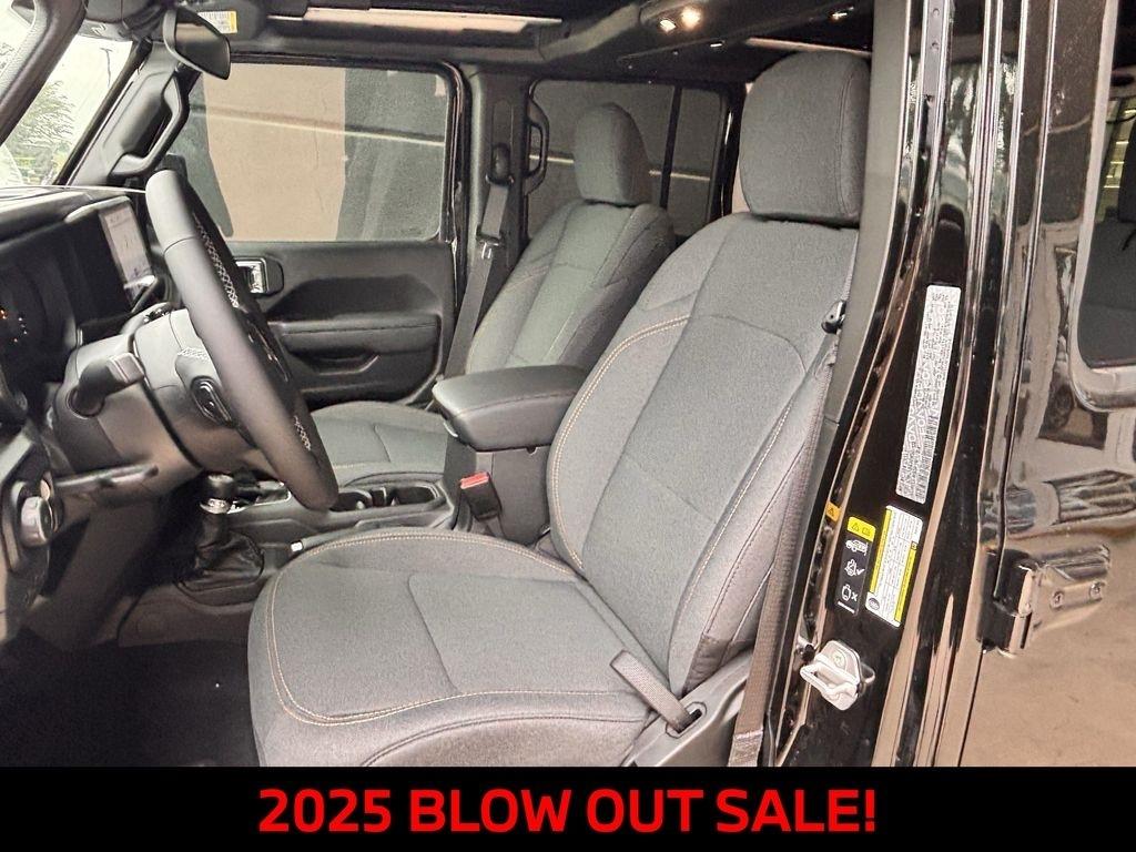 Jeep Wrangler Sport 2025