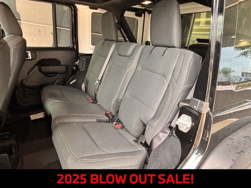 Jeep Wrangler Sport 2025