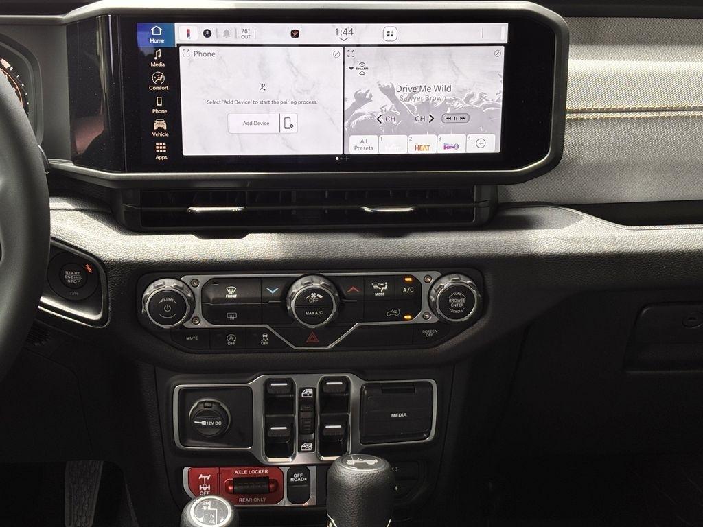 Jeep Wrangler Sport 2025