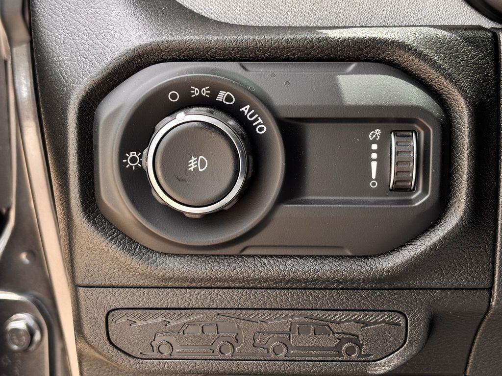 Jeep Wrangler Sport 2025