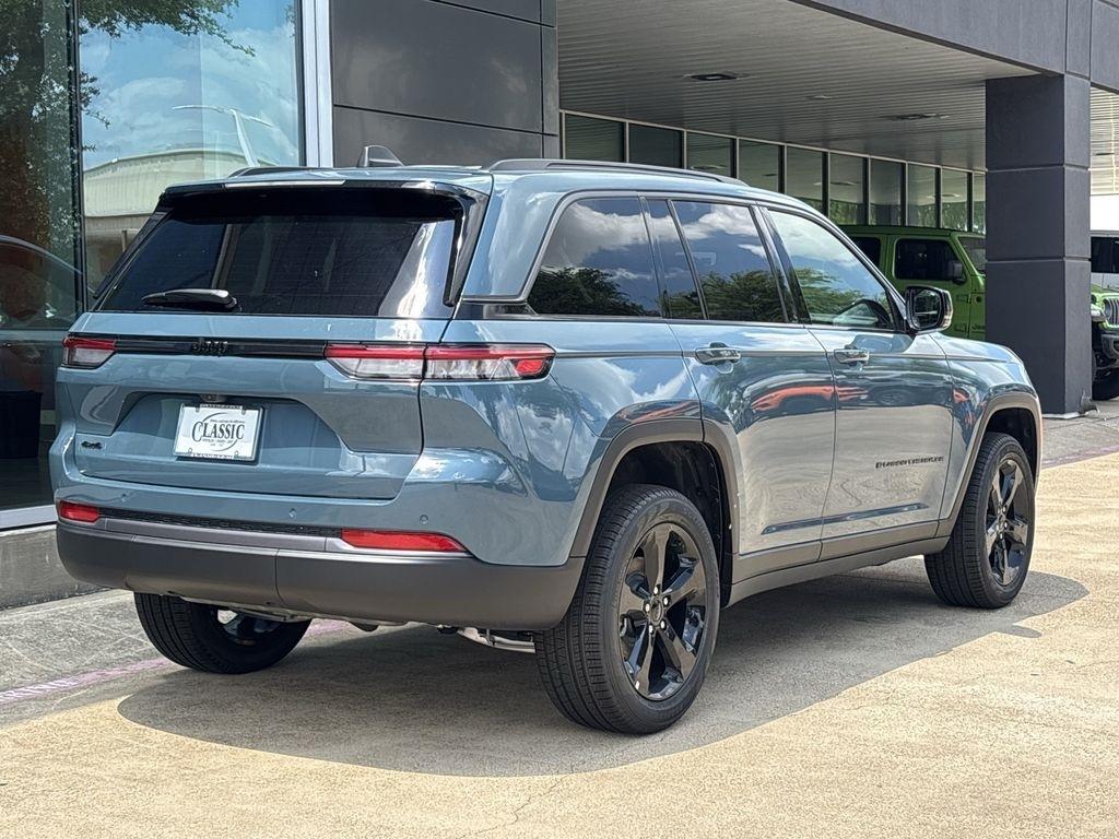 Jeep Grand Cherokee Limited 4WD 2026