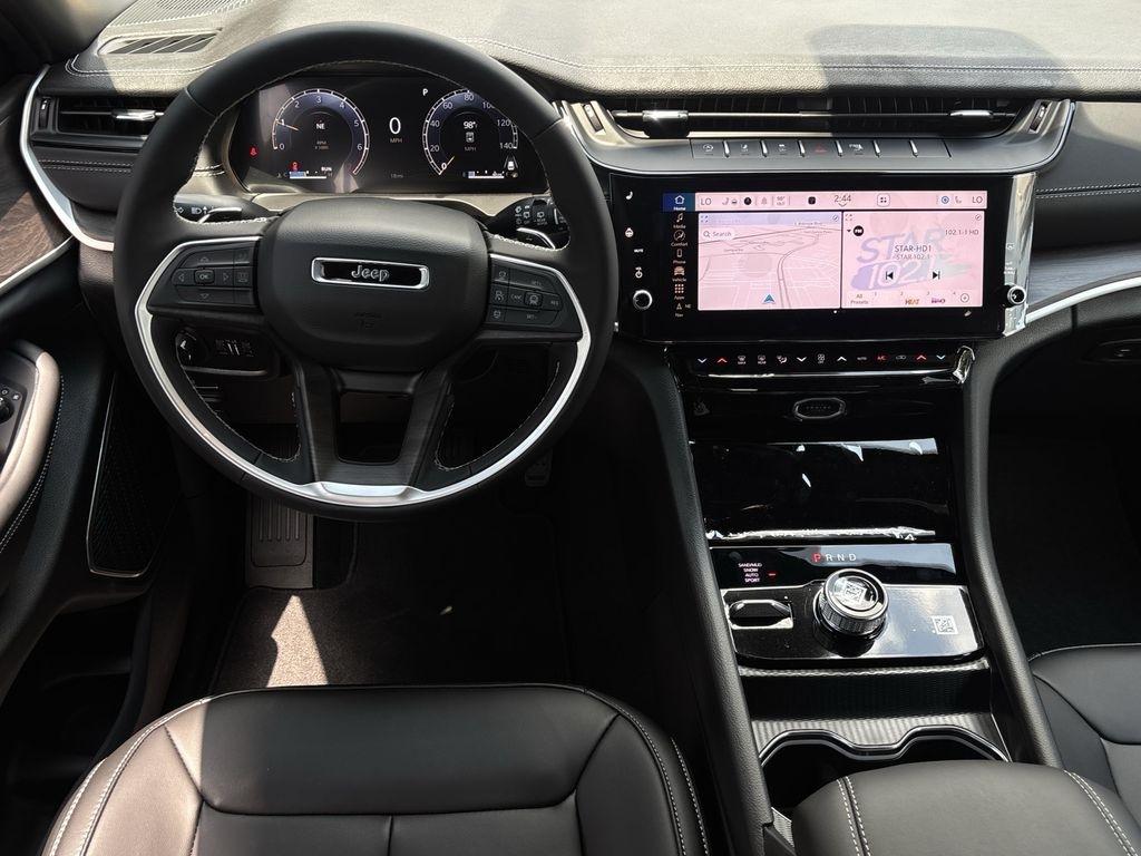 Jeep Grand Cherokee Limited 4WD 2026