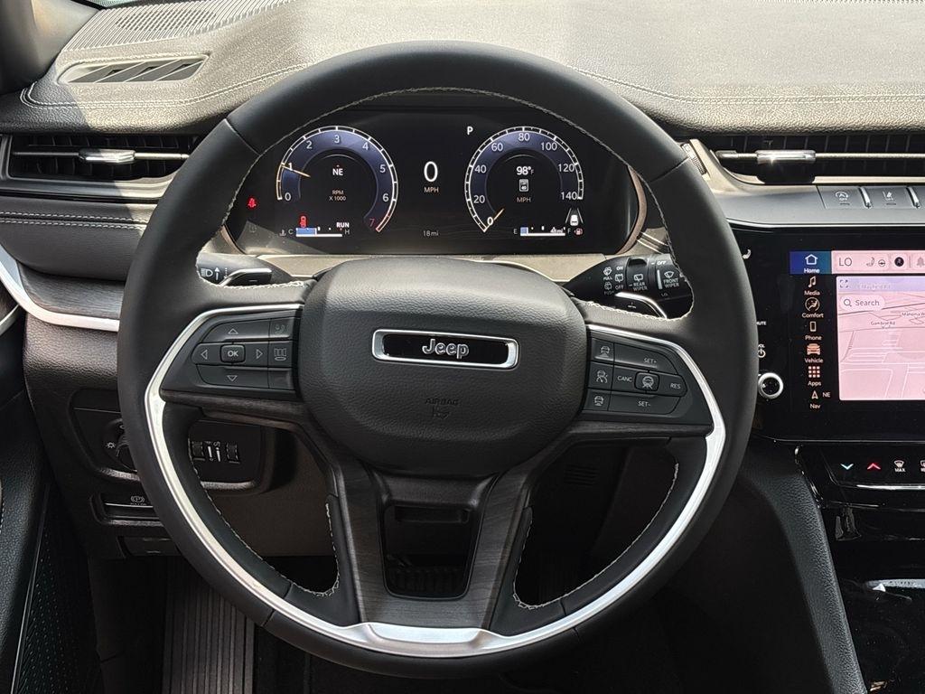 Jeep Grand Cherokee Limited 4WD 2026